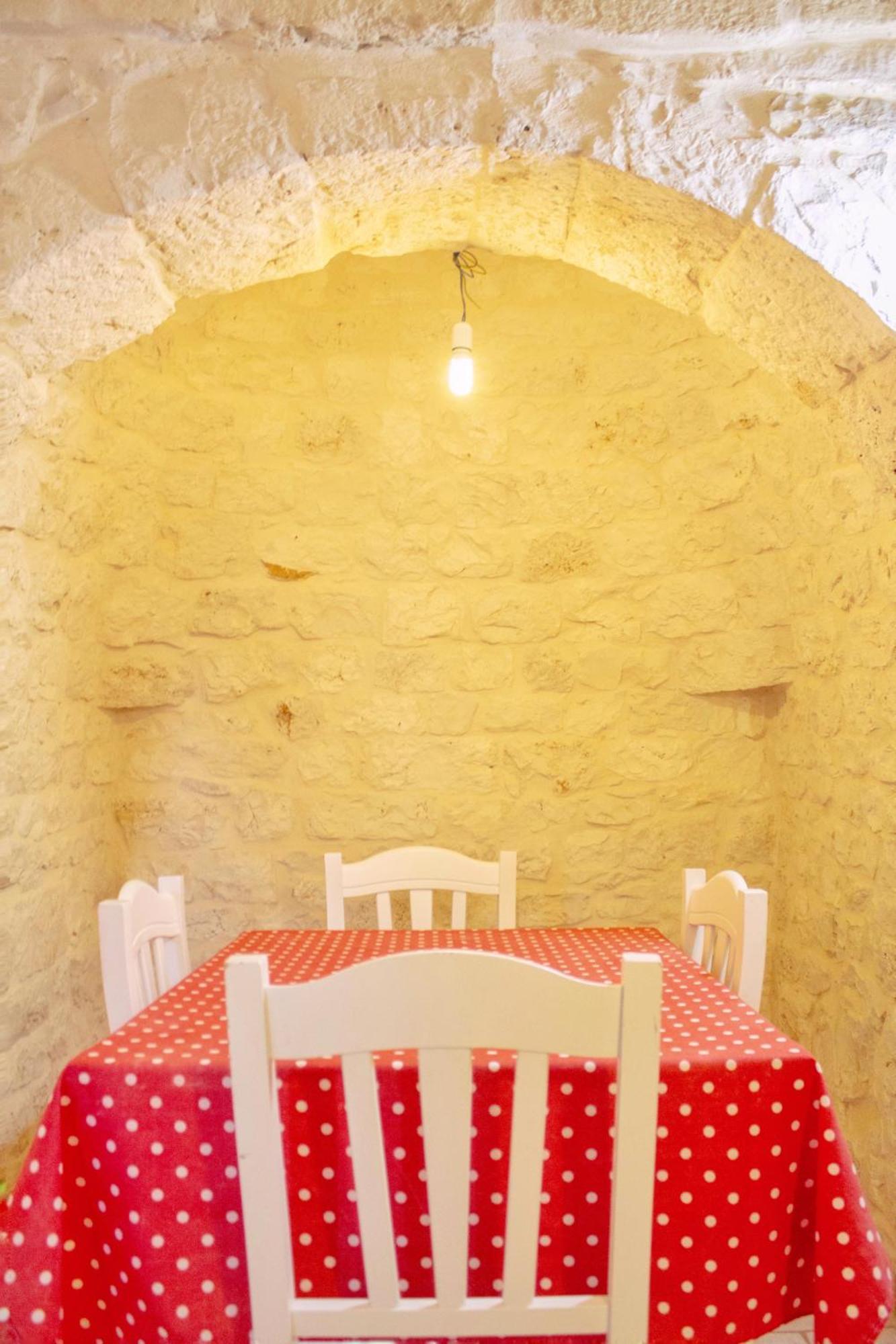 Il Trullo Di Francesca Villa Ceglie Messapica Luaran gambar